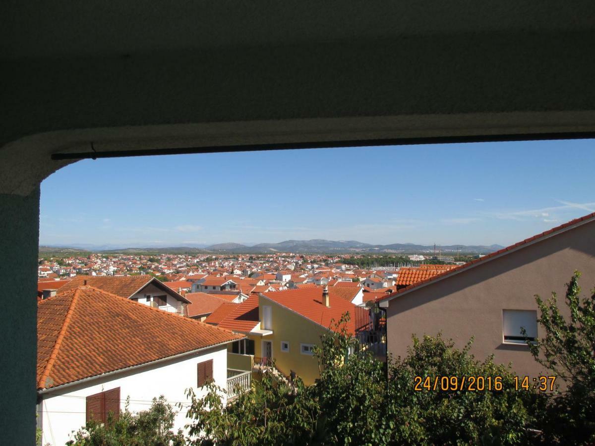 Apartments Katarine Zrinske Vodice Oda fotoğraf